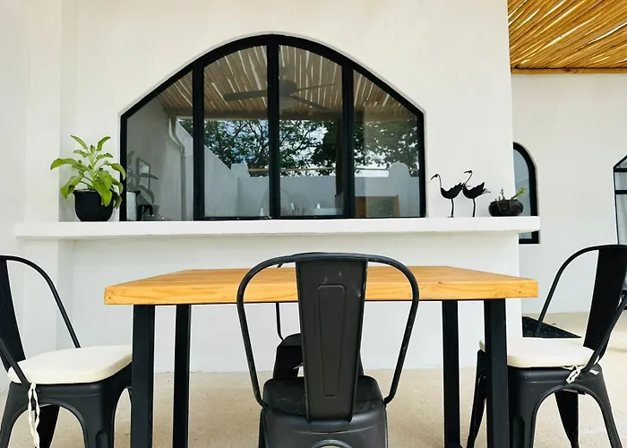 Guapas Villa