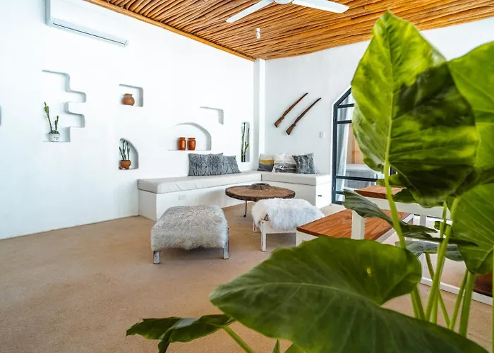 Guapas Villa